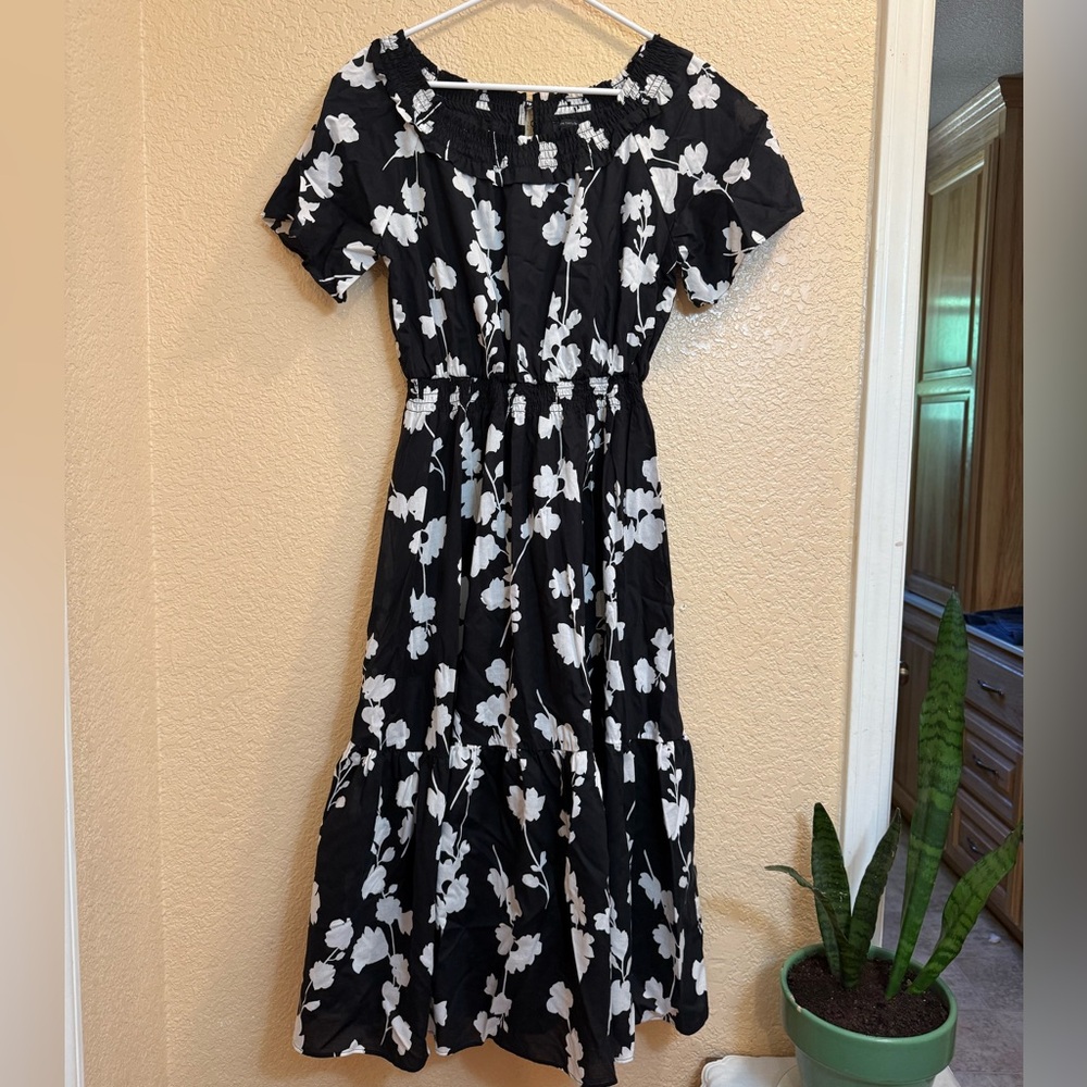 Ann Taylor Black and White Floral Off Shoulder Dress